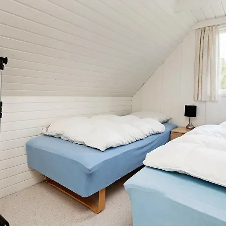 6 Person In Oksb L Mosevrå